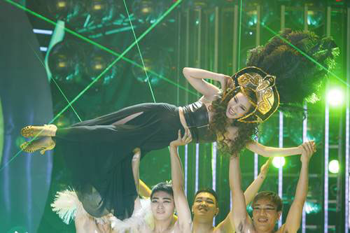 Hoài Lâm đăng quang Gương mặt thân quen 2014 - 13