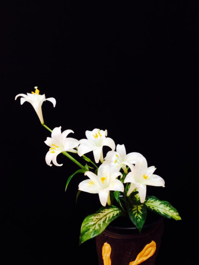 Bình hoa cắm theo phong cách Nhật Bản Ikebana của chị Nguyễn Thu Nga.
