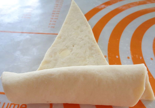 Tự làm bánh sừng bò ngon như ngoài tiệm - 10