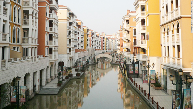 Không thể tin được khi bạn có thể tận hưởng khung cảnh êm đềm của Venice ở thành phố Hàng Châu, Trung Quốc.
