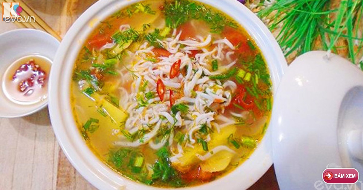 Canh riêu cá ngần nấu dứa thanh mát