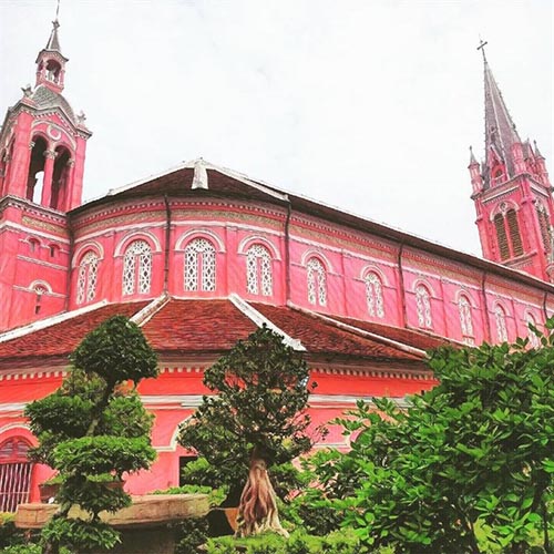 Lạc lối ở những nhà thờ đẹp như ở châu Âu ngay tại Việt Nam - 2