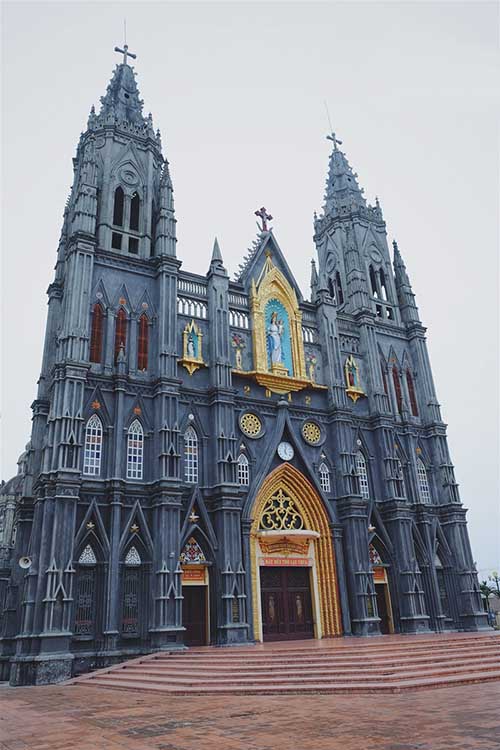 Lạc lối ở những nhà thờ đẹp như ở châu Âu ngay tại Việt Nam - 8