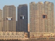 Nhà đẹp - 99% người xem không biết vì sao cao ốc hoành tráng ở Hong Kong lại có “lỗ thủng” xấu xí này