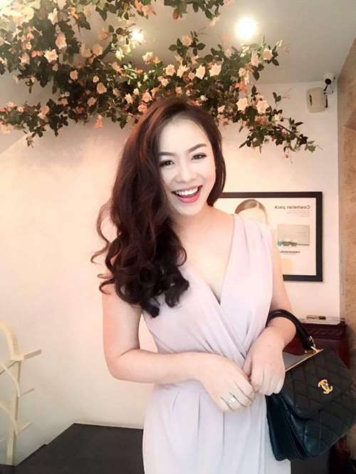 Nữ MC đẹp mòn con mắt nhờ 24 giờ sau sinh làm ngay những chiêu này! - 2