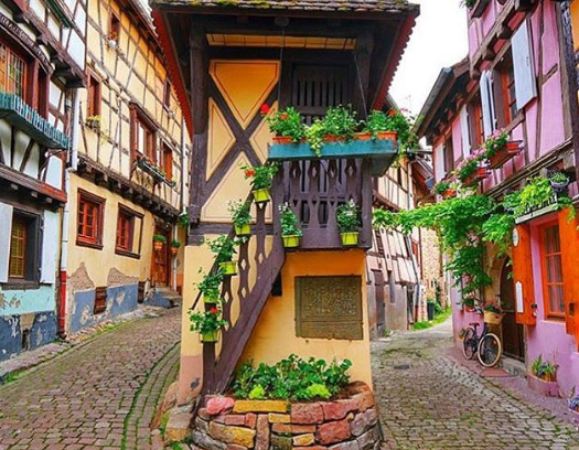 Đẹp mê hồn địa danh ngoài đời thật bước ra từ các câu chuyện cổ tích Disney - 7