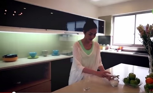 Từng đạp xe bán cơm bụi, Hà Tăng đã xây được cho ba mẹ biệt thự tiền tỷ trước khi lấy chồng - 7