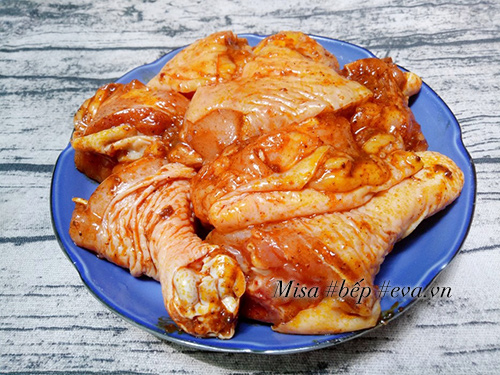 Cách nấu mì Quảng gà đậm đà ngon miệng cho bữa sáng - 2