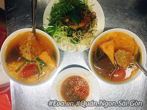 Gánh bún riêu chợ Bến Thành khiến vợ chồng Đăng Khôi mê “quên lối về” - 8