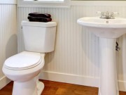 Nhà đẹp - Nhà vệ sinh mấy tuần vẫn bóng loáng, thơm tho nhờ những mẹo "dễ như ăn kẹo" này