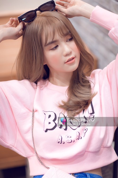 Đã U30 rồi mà Ngọc Trinh vẫn mãi ngây thơ, amp;#34;không chịu lớnamp;#34; - 1