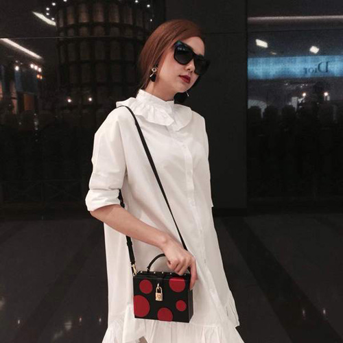 Không cần phải đắt tiền, xách chiếc túi này cũng đẳng cấp lắm rồi - 1