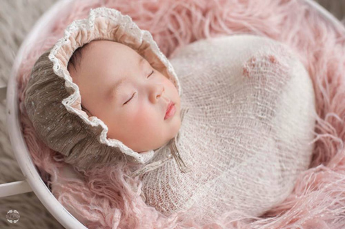 Mới 2 tháng, con gái của “hotgirl xinh như Tâm Tít” đã lộ vẻ đẹp tựa hoa hậu tương lai - 14