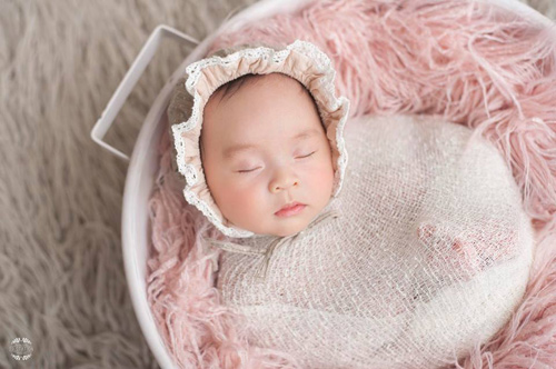 Mới 2 tháng, con gái của “hotgirl xinh như Tâm Tít” đã lộ vẻ đẹp tựa hoa hậu tương lai - 15