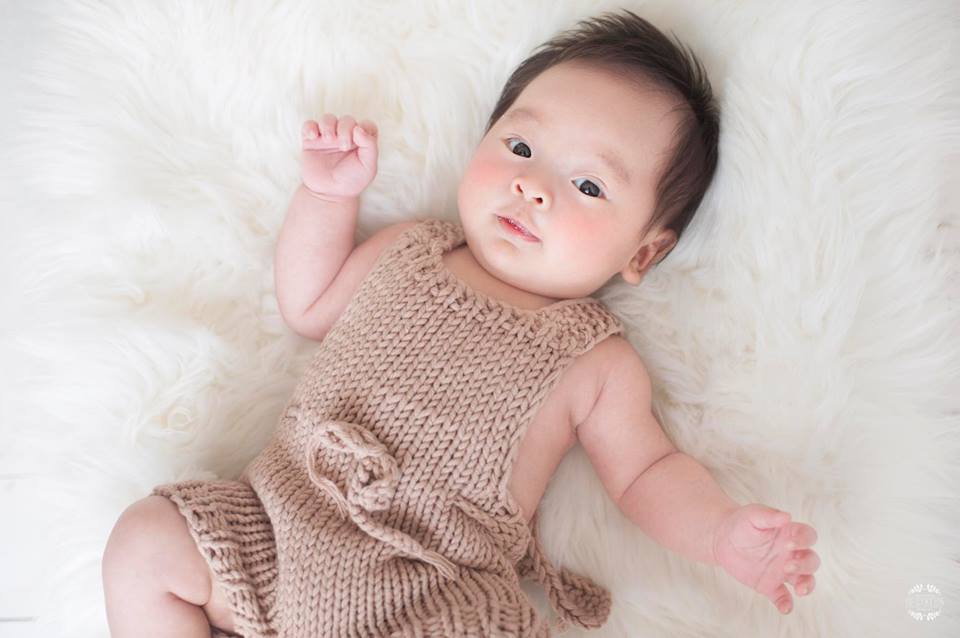 Mới 2 tháng, con gái của “hotgirl xinh như Tâm Tít” đã lộ vẻ đẹp tựa hoa hậu tương lai - 9