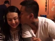 Clip Eva - Video: Tuấn Hưng tình cảm hôn vợ trong lễ kỷ niệm 3 năm ngày cưới