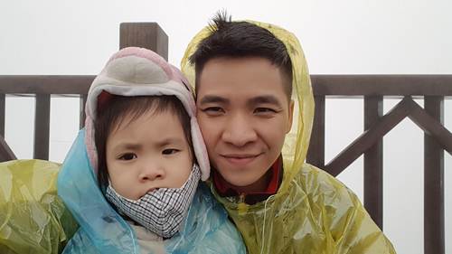 Bố điển trai kể chuyện cùng con gái 3 tuổi lên Sapa làm clip gây sốt mạng - 3