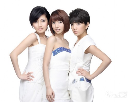 Bầu 9 tháng, Ella (S.H.E) vẫn nhảy nhót cực đỉnh khác xa Lâm Tâm Như - 8