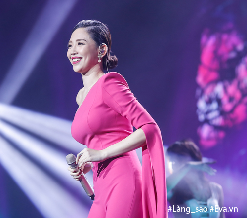 Tóc Tiên khoe eo thon, bừng sáng giữa dàn ca sĩ amp;#34;gạo cộiamp;#34; - 2