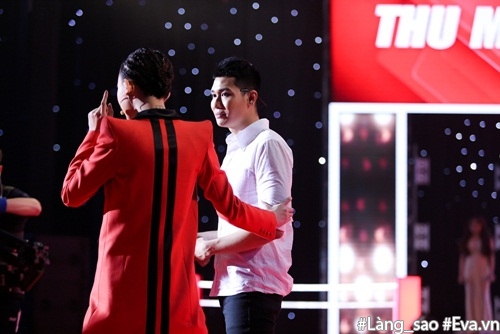 The Voice 2017: Đông Nhi trách Thu Minh amp;#34;ácamp;#34;, Tóc Tiên tiết lộ bí mật amp;#34;vô cảm trước trai đẹpamp;#34; - 12