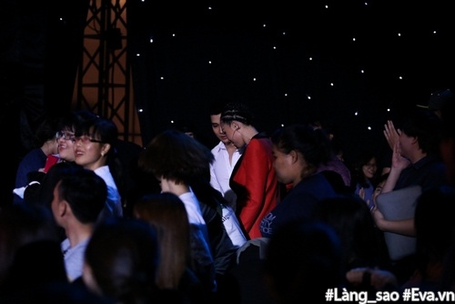 The Voice 2017: Đông Nhi trách Thu Minh amp;#34;ácamp;#34;, Tóc Tiên tiết lộ bí mật amp;#34;vô cảm trước trai đẹpamp;#34; - 11