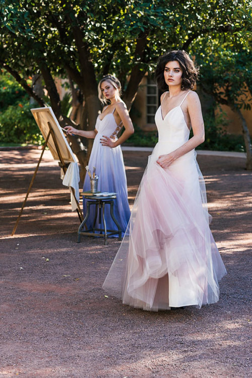 Những mẫu váy cưới màu sắc mới lạ cho bạn trong năm nay - ALONGWALKER