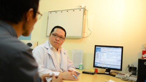 Mắc ung thư vì tinh hoàn “đi lạc” vào ổ bụng hơn 30 năm - 1