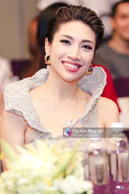 Hồ Ngọc Hà được trả 1 tỷ đồng khi ngồi ghế nóng cùng Hồ Quỳnh Hương - 9