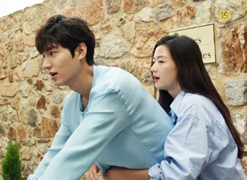 Hết Huyền thoại biển xanh, Jeon Ji Hyun vẫn khen: amp;#34;Lee Min Ho ân cần, chất phácamp;#34; - 5