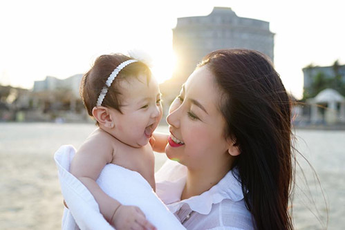 Đọ vẻ xinh xắn “một chín một mười” của 3 con gái Hoa hậu Việt - 3