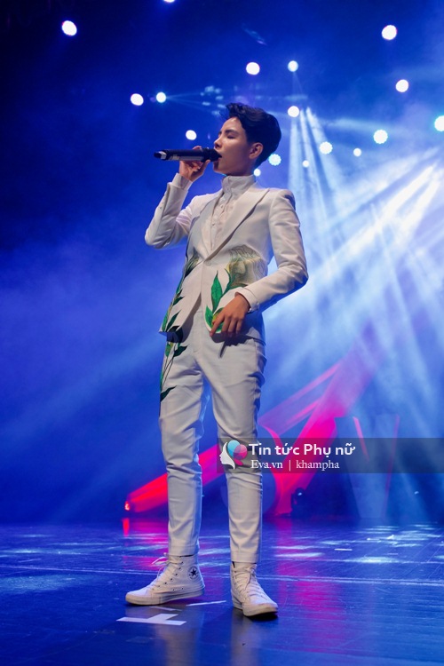 Nhìn Vũ Cát Tường và Lê Hiếu, không biết ai amp;#34;nam tínhamp;#34; hơn - 4