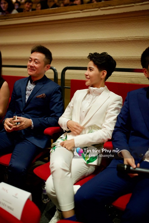 Nhìn Vũ Cát Tường và Lê Hiếu, không biết ai amp;#34;nam tínhamp;#34; hơn - 6