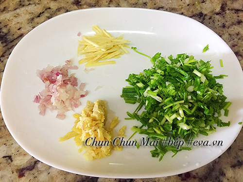 Lạ miệng mà ngon với củ cải khô xào mực dai, giòn - 3