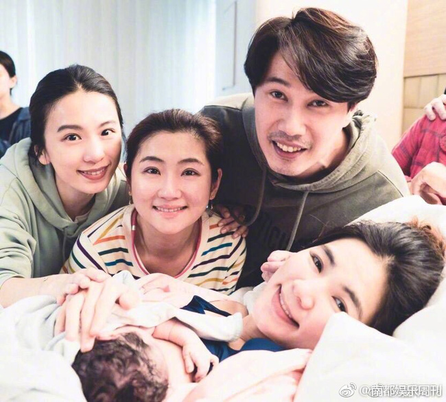 Ngôi sao 24/7: Mới nhảy cực sung khi có bầu 9 tháng, Ella (S.H.E) giờ đã sinh con trai - 1