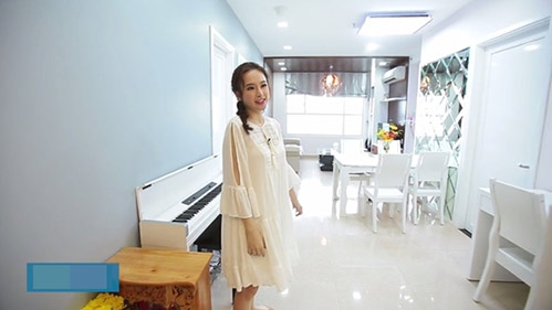 Từng bị chê là amp;#34;gái hưamp;#34;, giờ Angela Phương Trinh và Hương Tràm giàu có khiến ai cũng amp;#34;thèmamp;#34; - 2