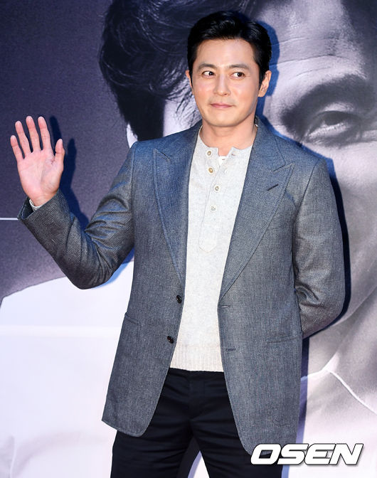 44 tuổi, hai quý ông Jang Dong Gun và Kim Min Jong vẫn khiến chị em mê mẩn - 2