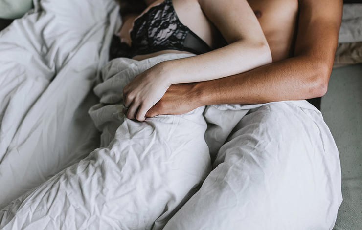 Làm những điều này khi quan hệ, bạn sẽ không bao giờ đau đầu gối - 4