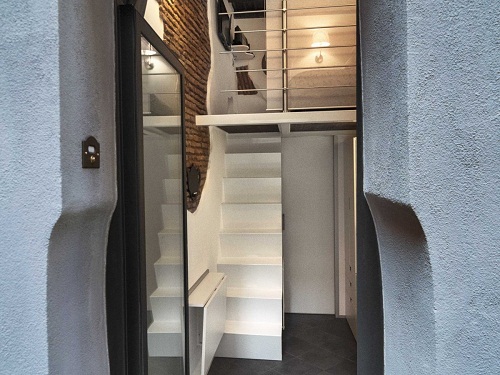 Nhỏ nhất nước Ý, nhưng phần bên trong ngôi nhà này mới amp;#34;có võamp;#34; đáng kinh ngạc - 4