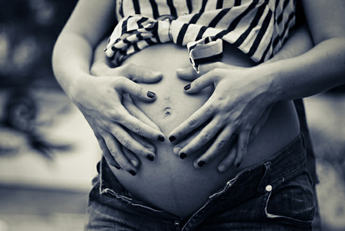 Nếu chưa cảm nhận được vẻ đẹp của mẹ bầu, hãy ngắm những bức ảnh dưới đây - 11