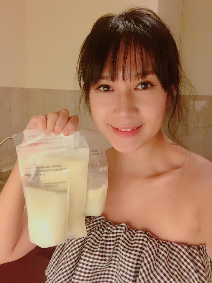 Bà xã Lý Hải chia sẻ cách hút sữa trữ đông cho cậu út Mio dùng được hội chị em amp;#34;mê títamp;#34; - 4