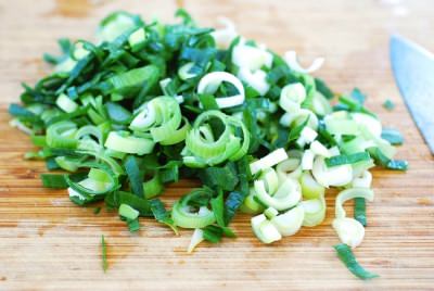 Bữa sáng nhanh gọn với cơm rang trứng cho người bận rộn - 1