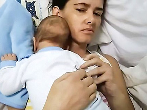 Bị tai nạn khủng khiếp, bà mẹ “trở về từ cõi chết” nhờ mang thai nhi trong bụng - 1