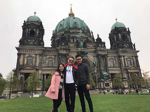 Đàm Vĩnh Hưng lần đầu khoe con gái nuôi đã lớn phổng phao như thiếu nữ - 4