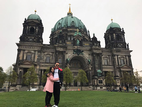 Đàm Vĩnh Hưng lần đầu khoe con gái nuôi đã lớn phổng phao như thiếu nữ - 2