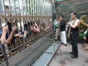 Làng sao - Em trai kết nghĩa tiết lộ nhiều hình ảnh chưa từng công bố của danh ca Ngọc Sơn