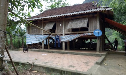 Thông tin mới nhất vụ bé gái 13 tuổi bất ngờ sinh con ở Thanh Hóa - 1