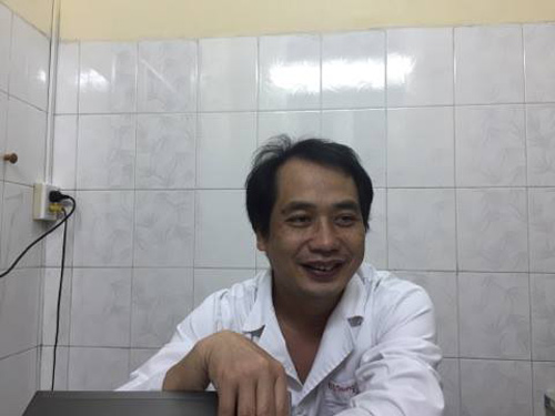 Vì sao khi ăn uống không nên vừa cười vừa nói? - 1