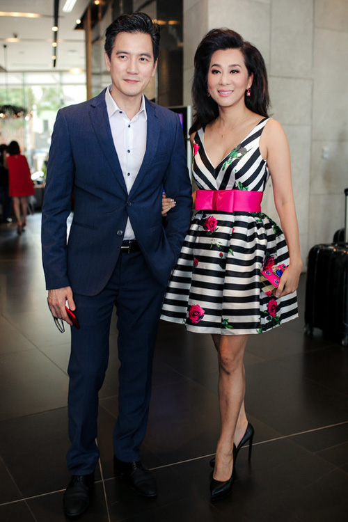 Sao Việt xấu tuần qua: Thủy Tiên bị la ó vì đồ diễn hở hang - 4