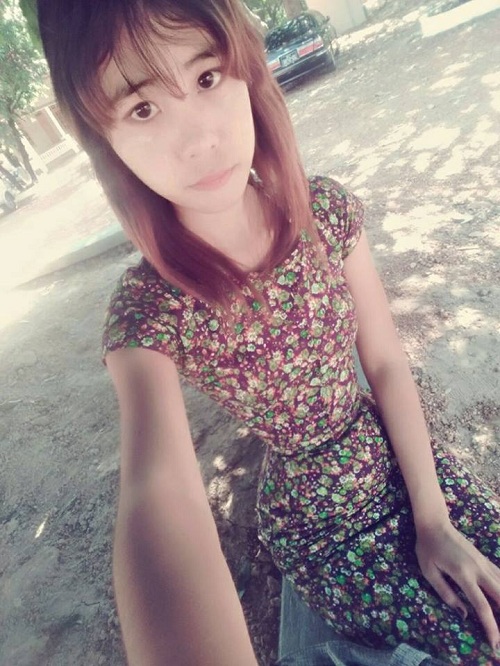 Xuất hiện cô gái amp;#34;phá đảoamp;#34; vòng eo 56 của Ngọc Trinh gây xôn xao cộng đồng mạng - 9