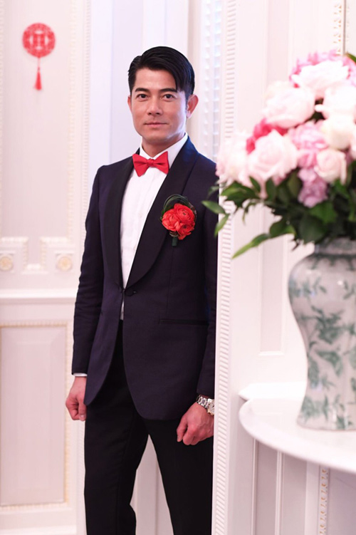 52 tuổi, Quách Phú Thành vẫn là chú rể điển trai, phong độ trong đám cưới - 4